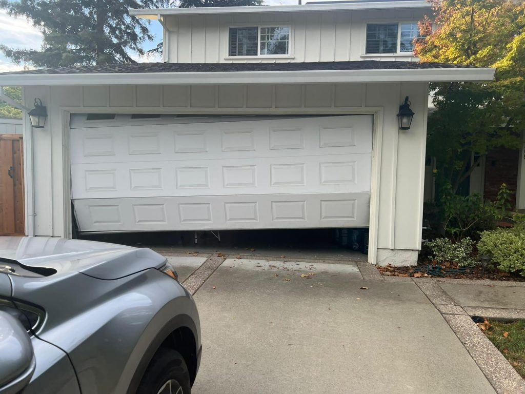 Expert Garage Door Repair Technicians in Thousand Oaks, CA